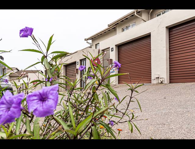 3 BEDROOM DUPLEX FOR SALE IN BLUFF
